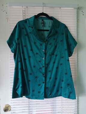 Torrid Button Green Palm Tree Sleep Shirt